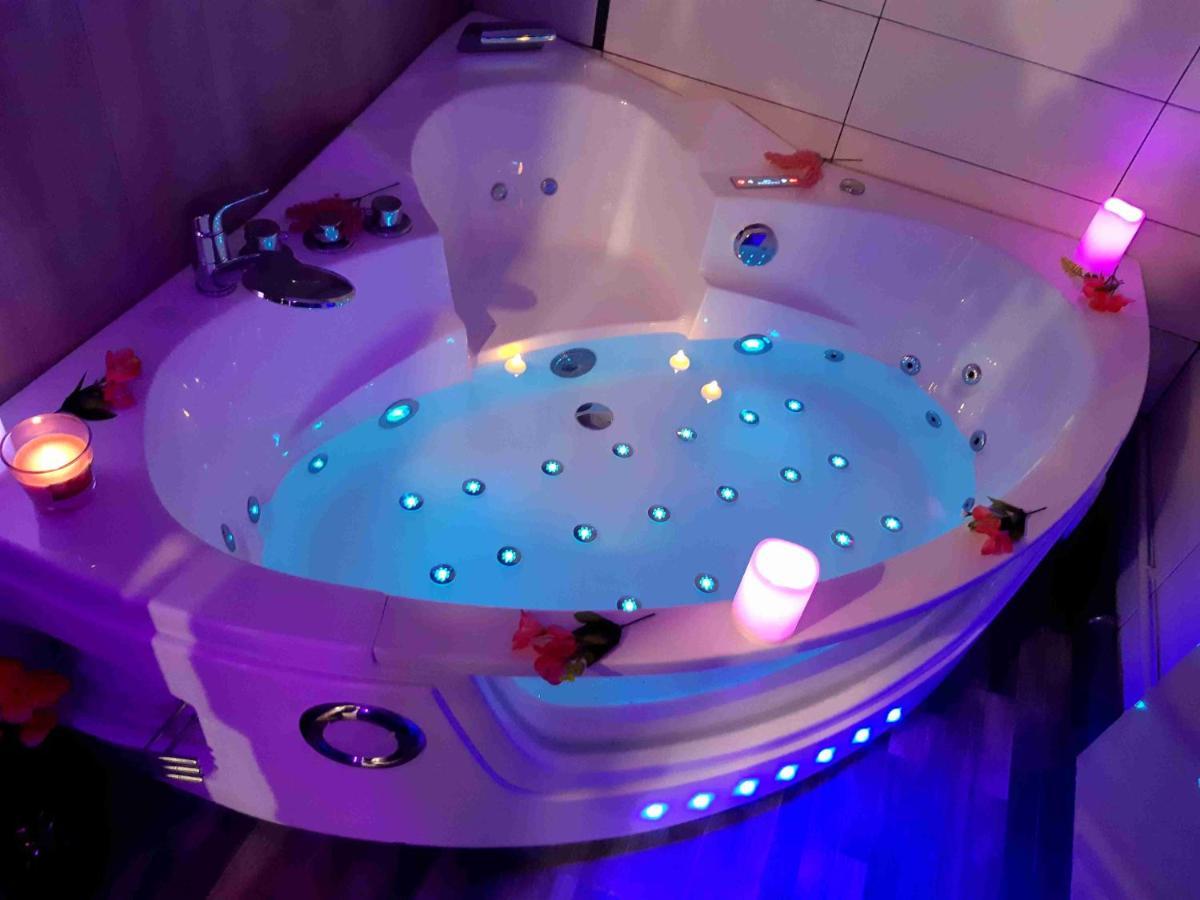 Spa et Sauna Privatif à Biscarosse Plage pour Nuit Romantique balnéothérapie et sauna accessible toute l année dans l appartement petit dejeuner et repas en option reglement sur place Biscarrosse Exterior foto
